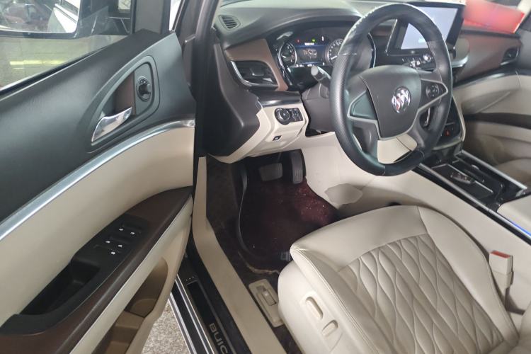 Used Buick GL8 2021 Land Cruiser Executive Class 652T Comfort Model
