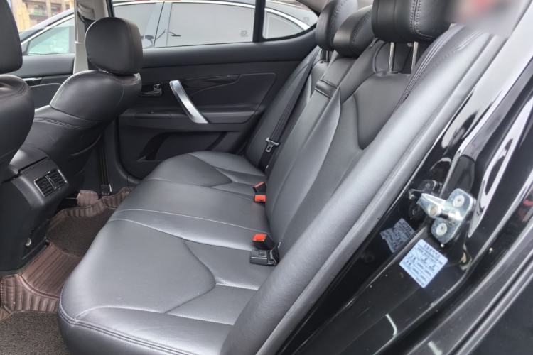 Used CHANGAN Raeton 2014 1.8T Automatic Prestige Anniversary Edition China IV Standard