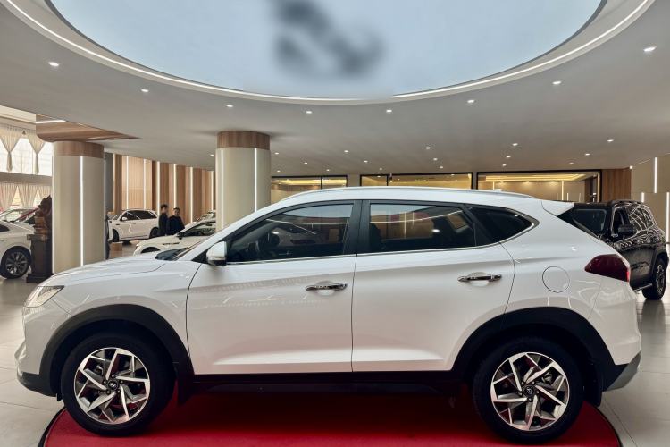 Used Hyundai Tucson 2020 280TGDi Two-Wheel-Drive GLS Smart Connectivity Version China VI Standard
