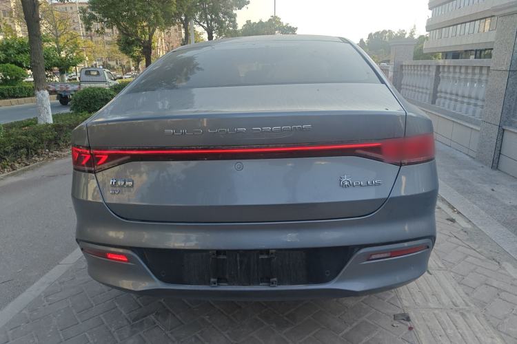 Used BYD Qin PLUS 2024 Honor Edition EV 420KM Leading Model
