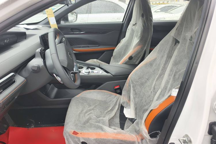 Used Changan UNI-V 2025 1.5T 500Bar High-Energy Version