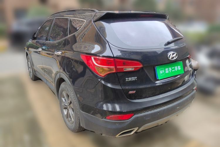 Used Hyundai Santa Fe 2013 2.4L Automatic Two-Wheel Drive Smart Version