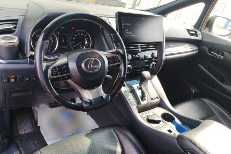 Used Lexus LM 2020 300h Four-Seat Grand Edition Interior 2