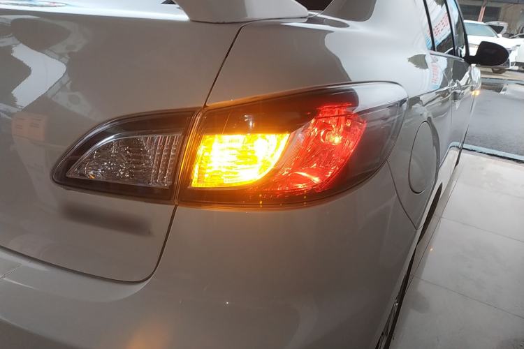 Used Mazda Mazda 3 2015 Sedan 1.6L Manual Comfort Model
