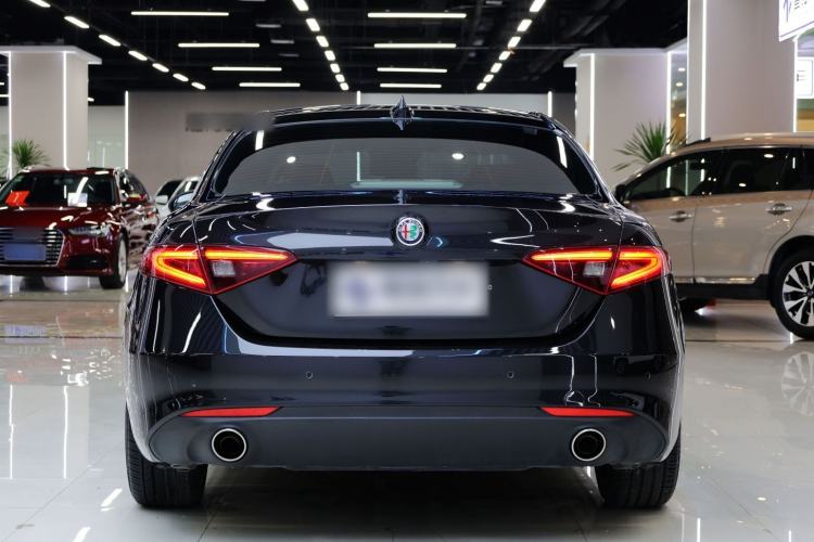 Used Alfa Romeo Giulia 2020 2.0T 280HP Track Edition Limited Release