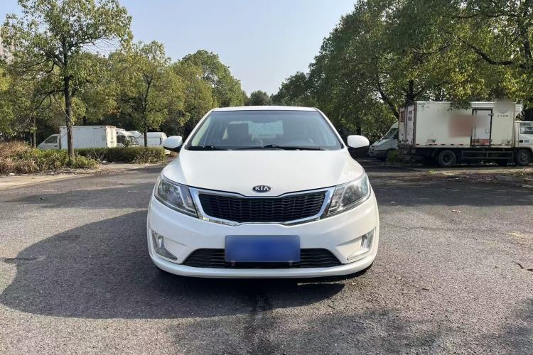 Used Kia K2 2012 Sedan 1.4L MT GLS Commemorative Edition
