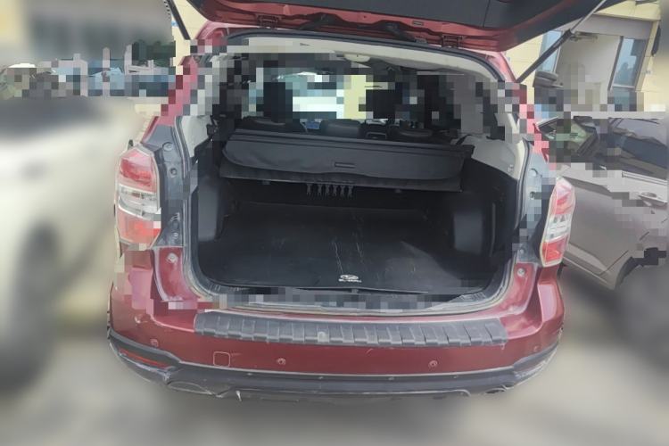 Used Subaru Forester 2015 2.0i Special Edition Commemorative Model Trunk