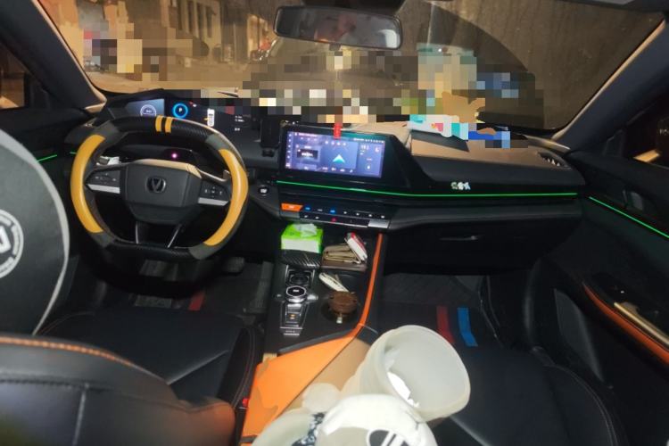 Used CHANGAN UNI-V 2022 1.5T Prestige Version
