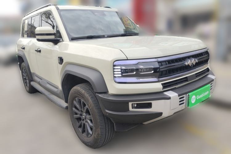 Used Formula Leopard 5 2023 Navigator Edition Front Right 45 Deg