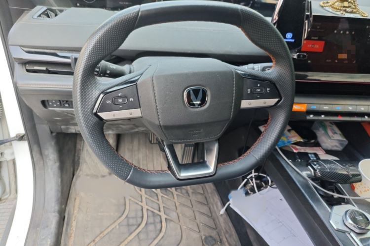 Used CHANGAN UNI-V iDD 2023 ZhiDian iDD 1.5T 113km ZhiKu Model
