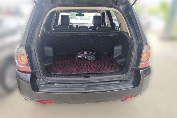 Used Land Rover Freelander 2 2013 2.2T SD4 SE Diesel Edition Trunk