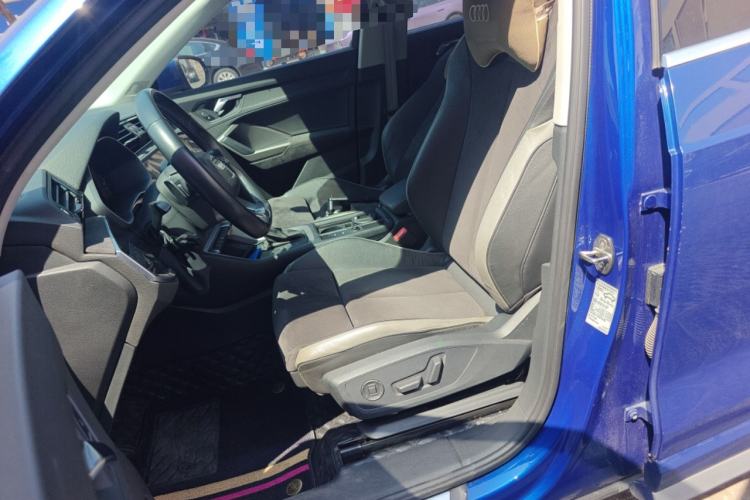 Used Audi Q3 2019 35 TFSI Fashion Dynamic Model
