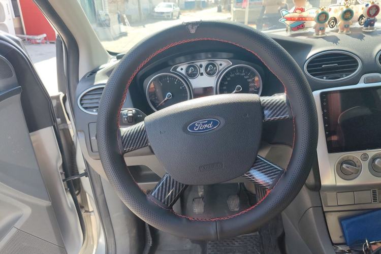 Used Ford Focus 2011 Hatchback 1.8L Manual Classic Model
