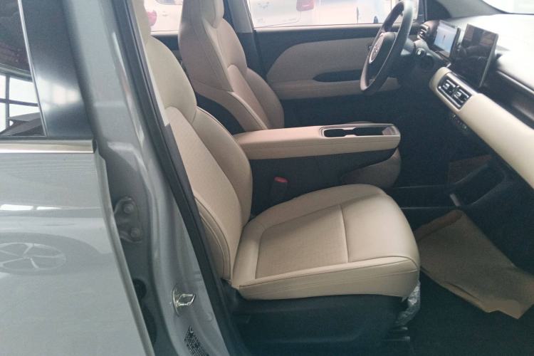 Used Wuling Bingo PLUS 2024 510 km Flagship Edition Four-Seater Version
