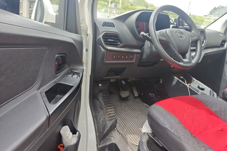 Used CHANGAN KAICHENG Ruixing EM80 2025 Passenger Version Comfort Edition 6-Seater 300 km Dual-Swing Doors
