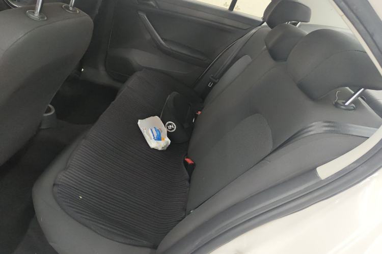 Used Volkswagen Jetta 2017 1.5L Manual Fashion Edition
