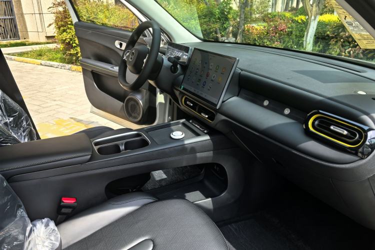 Used Chery QQ QQ3 EV 2026 Model 420 Passion Edition Interior 5