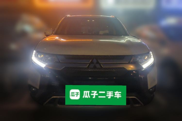 Used Mitsubishi Outlander 2020 2.0L Two-Wheel Drive Enjoyment Version 5 Seats