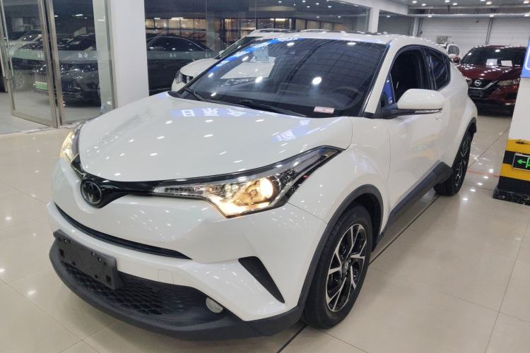 Used Toyota C-HR 2018 2.0L Leading with Sunroof China VI Standard