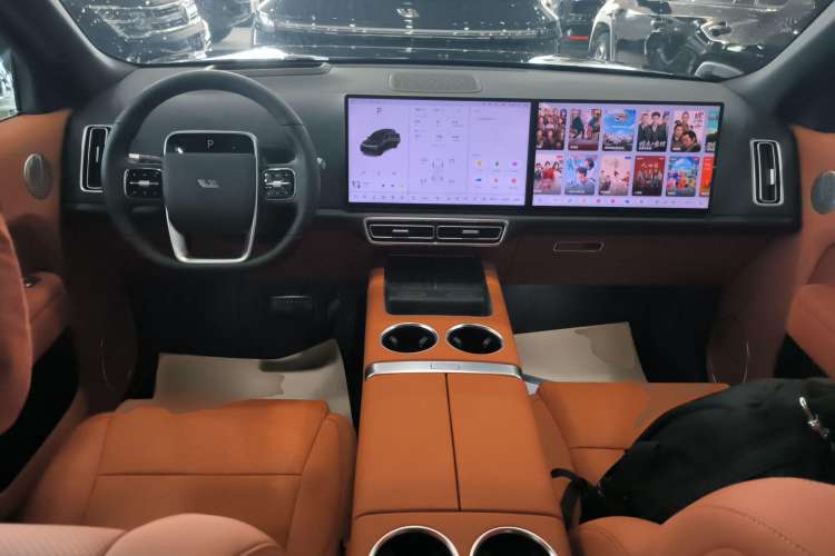 Used Li Auto L8 2024 Pro Model Center Console