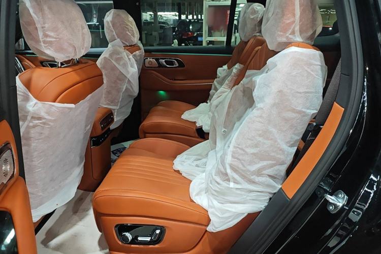 Used Geely Galaxy Galaxy M9 2025 Model 210km Four-Wheel-Drive Leading Edition