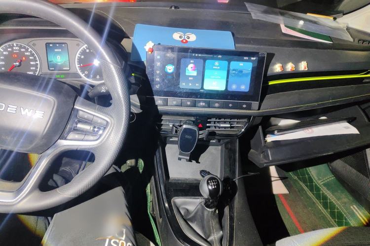 Used Roewe i5 2021 1.5L Manual Platinum Edition