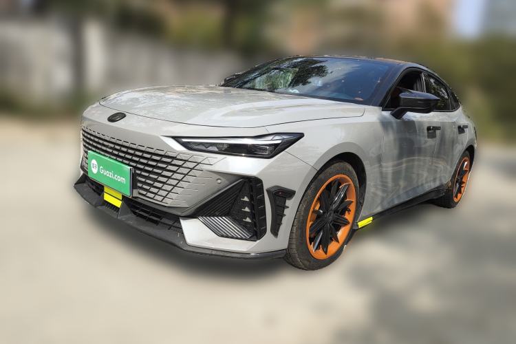 Used Changan UNI-V 2022 1.5T Prestige Version