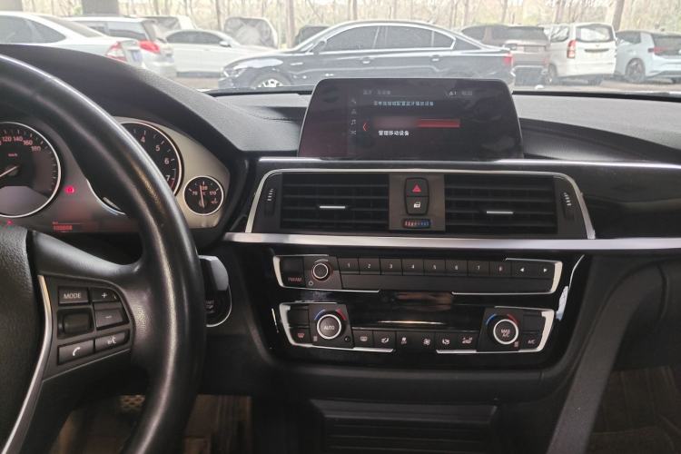 Used BMW 3 Series 2018 320Li Fashion Model Audio And AC Panel