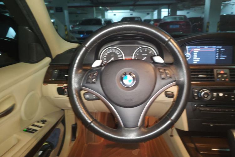 Used BMW 3 Series 2010 325i Luxury Model
