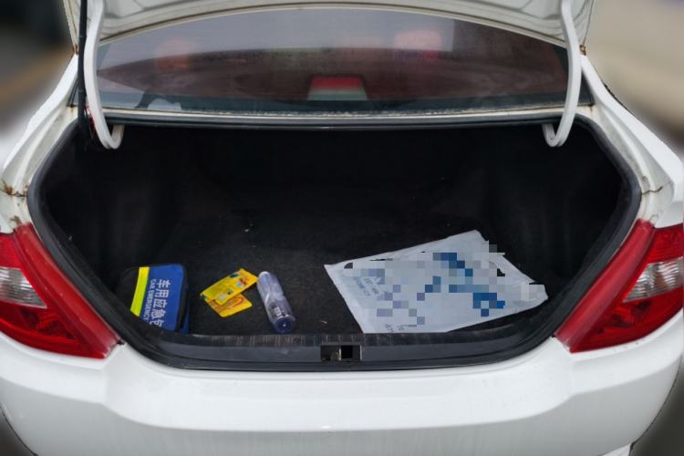 Used BYD F3 2015 Energy-Saving Edition 1.5L Manual Luxury Model Trunk