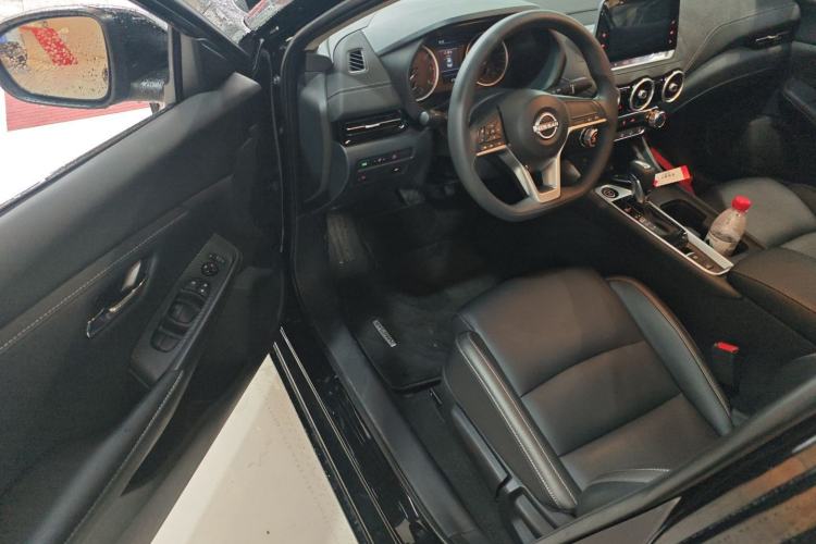 Used Nissan Sylphy 2026 Model 1.6L CVT Genuine Edition Driver Seat