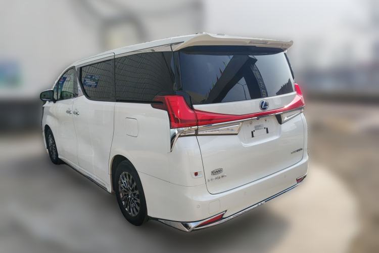 Used Lexus LM 2020 300h Four-Seat Grand Edition Exterior 3