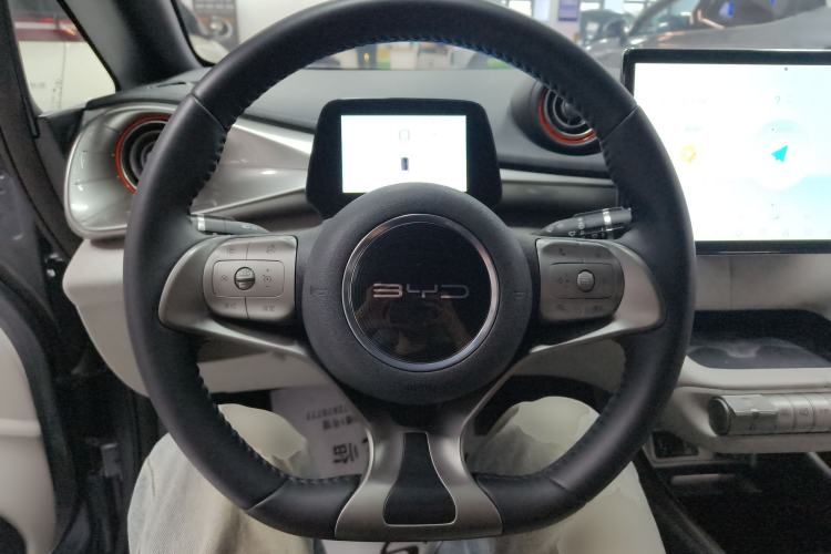 Used BYD Dolphin 2021 405 km Fashion Edition Steering Wheel
