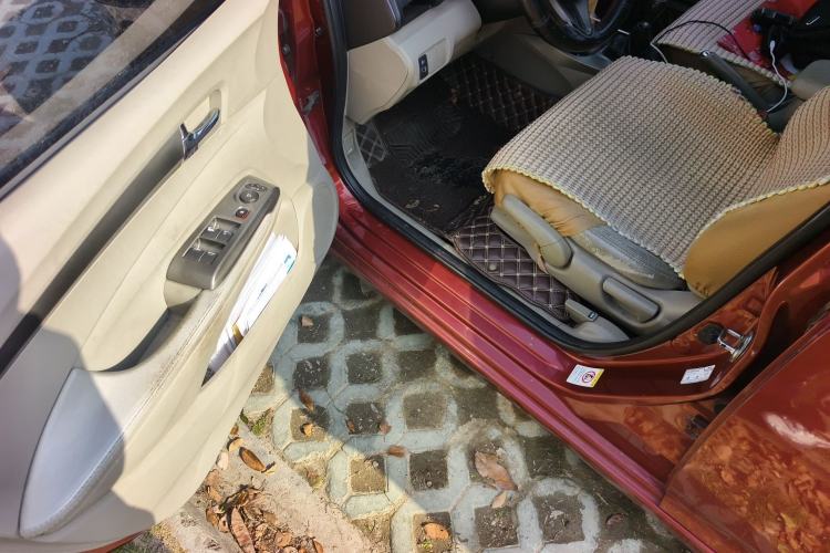 Used Honda City Classic 2012 1.5L manual Elite Edition