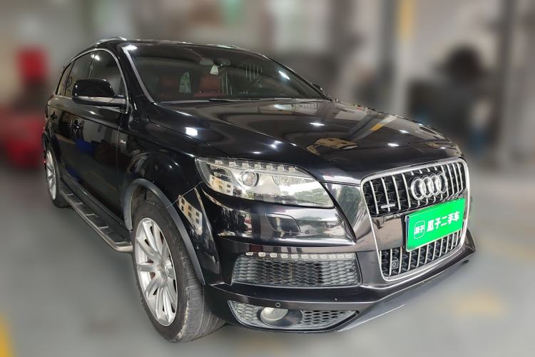 Used Audi Q7 2012 3.0 TFSI Exclusive Version (200kW) Front Right 45 Deg