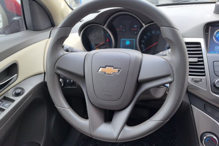 Used Chevrolet Cruze 2015 1.5L Classic SE AT Steering Wheel