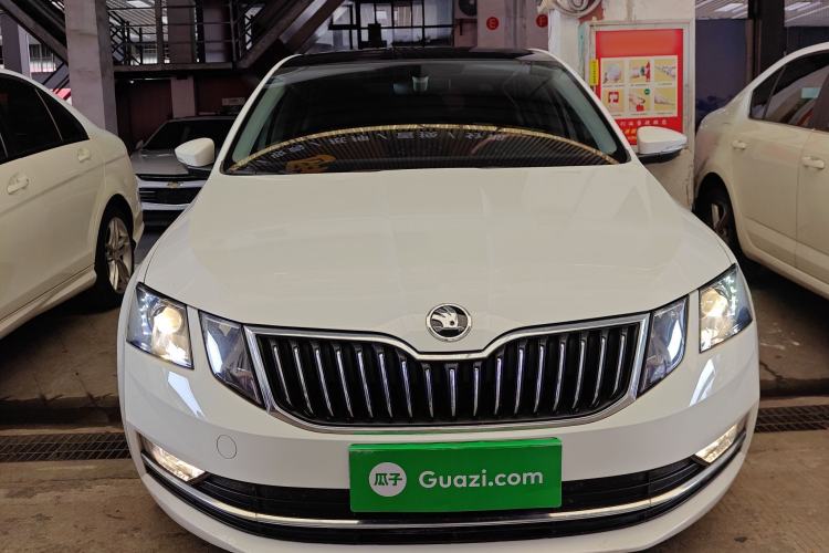 Used Skoda Octavia 2019 1.5L Automatic Smart Drive Luxury Edition China VI Standard
