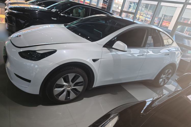 Used Tesla Model Y 2022 Rear-Wheel-Drive Version
