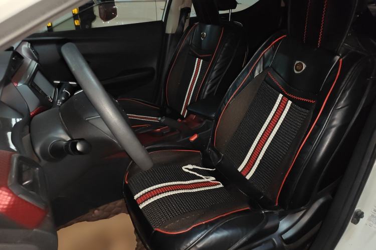 Used Nissan Lannia 2016 1.6L CVT Smart Cool Edition Left Front Seat