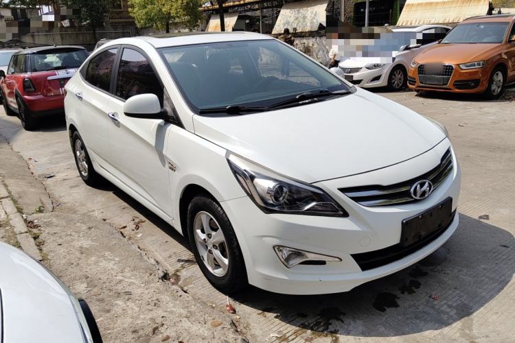 Used Hyundai Verna (older generation) 2014 1.4L Automatic Leading-Edge GLX
