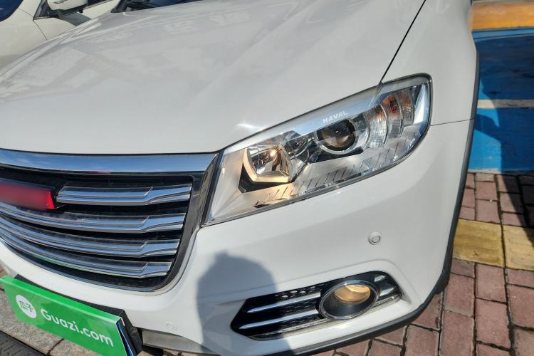 Used Haval H6 2015 Revised Version Sport Edition 1.5T Manual Transmission Two-Wheel Drive Elite Grade
