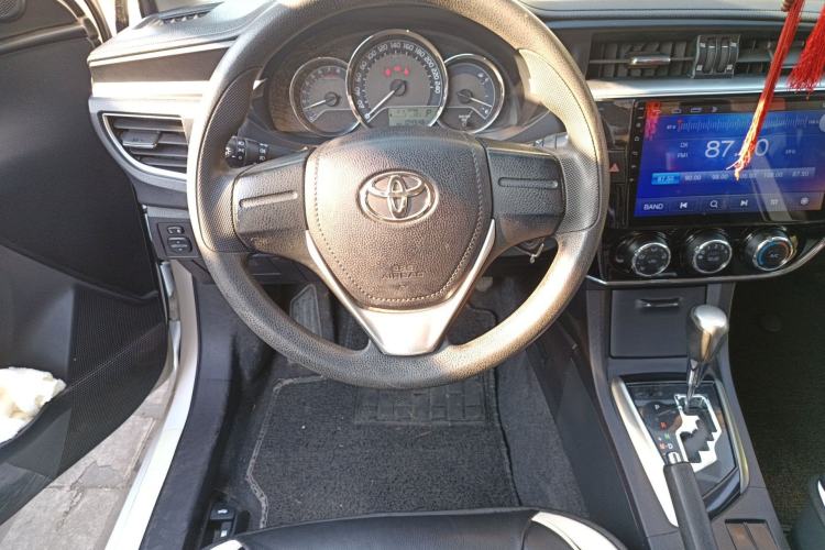 Used Toyota Corolla 2014 1.6L CVT GL Steering Wheel