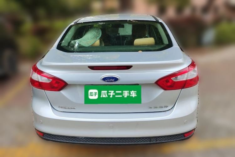 Used Ford Focus 2012 Sedan 1.6L Automatic Fashion Edition