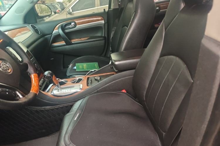 Used Buick Enclave  Left Front Seat