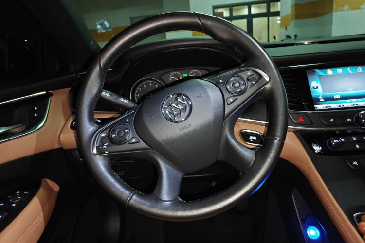 Used Buick LaCrosse 2018 28T Elite Edition
