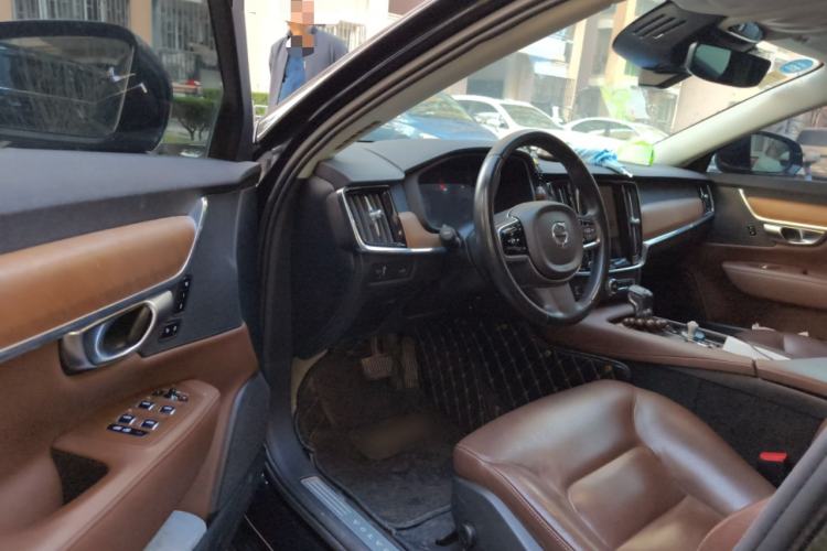 Used Volvo S90 2020 T5 Zhiyi Luxury Edition
