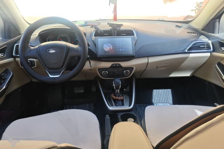 Used Ford Escort 2015 1.5L Automatic Comfort Edition
