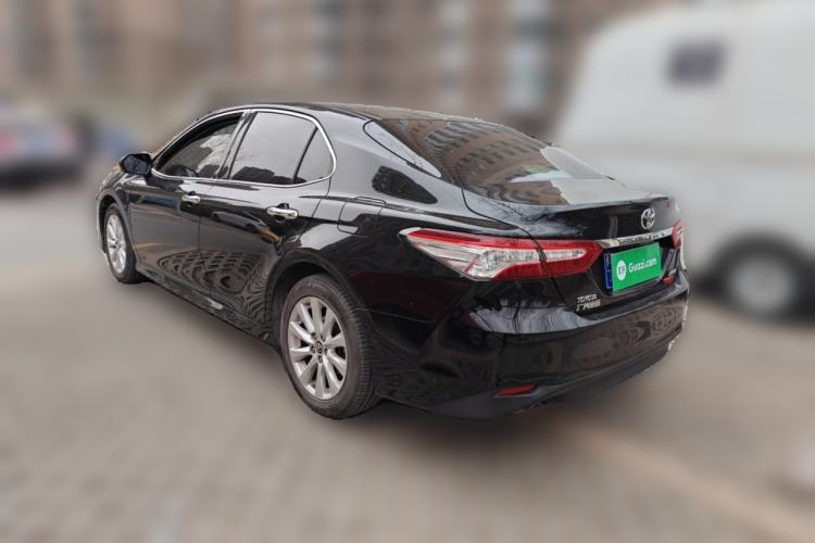 Used Toyota Camry 2018 2.0G Luxury Edition
