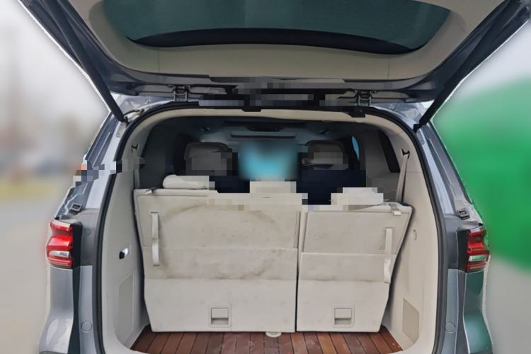 Used Roewe iMAX8 2022 400TGI Prestige Edition
