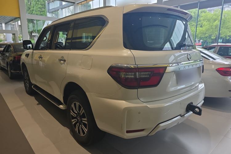 Used Nissan Patrol 2019 Y62 4.0L SE-T1 Middle East